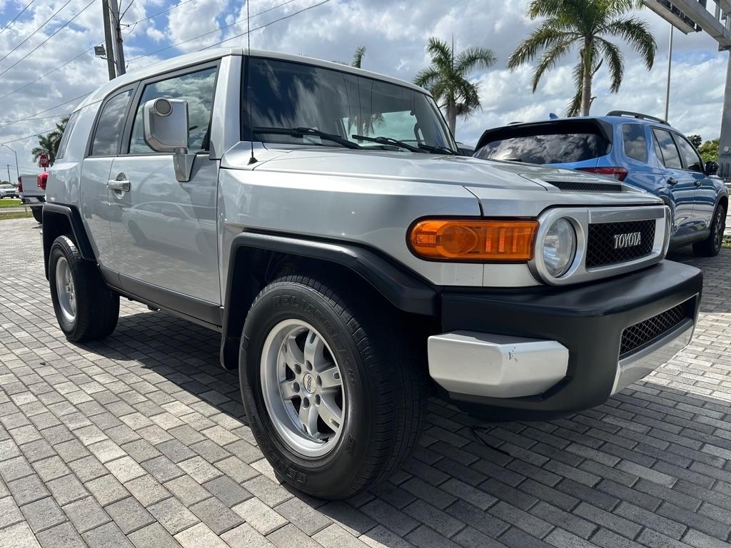 Toyota FJ Cruiser 2WD 4dr Auto (Natl) 2007