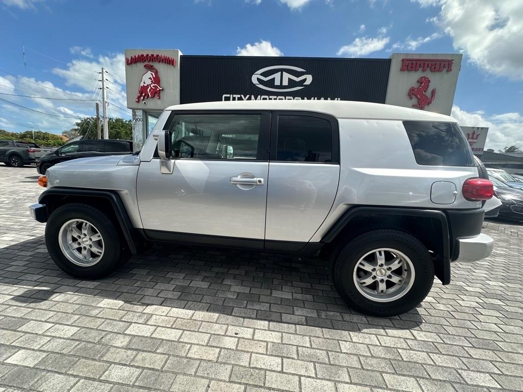 Toyota FJ Cruiser 2WD 4dr Auto (Natl) 2007