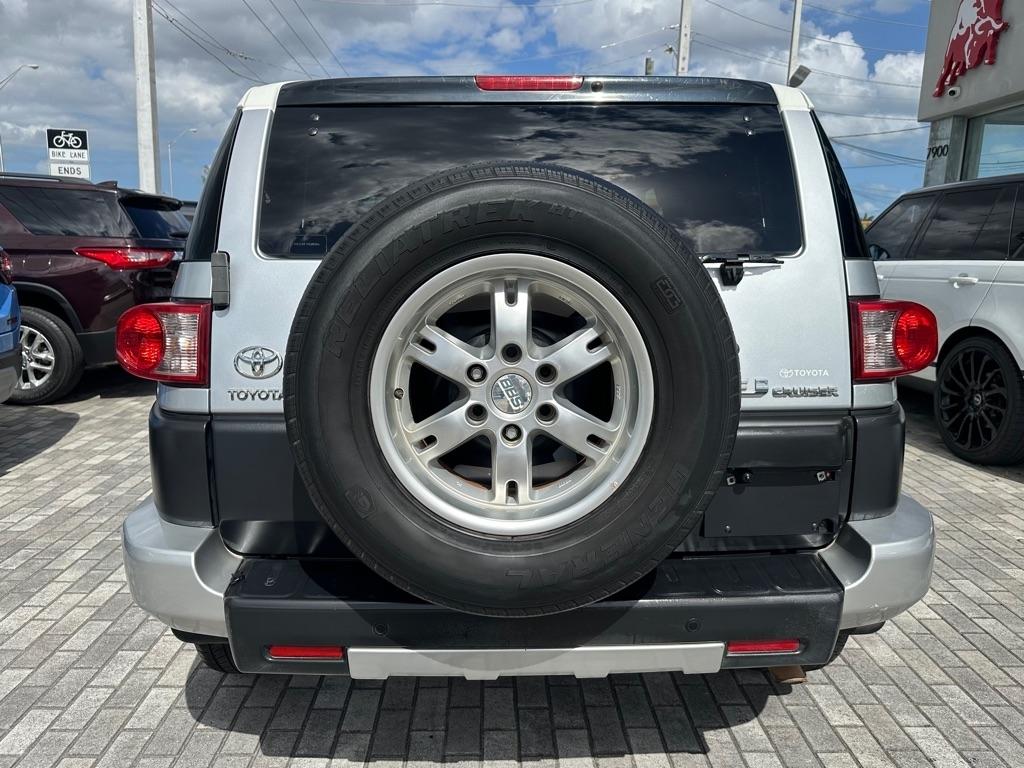 Toyota FJ Cruiser 2WD 4dr Auto (Natl) 2007