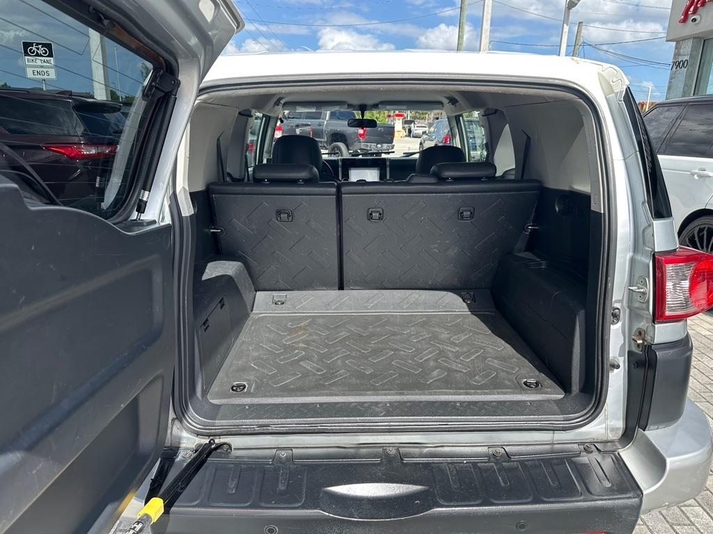 Toyota FJ Cruiser 2WD 4dr Auto (Natl) 2007