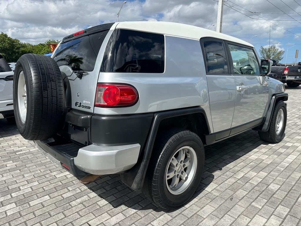 Toyota FJ Cruiser 2WD 4dr Auto (Natl) 2007
