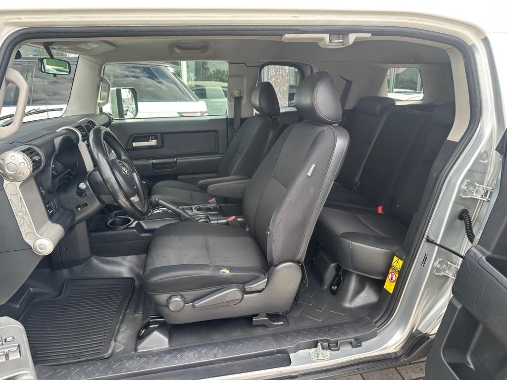 Toyota FJ Cruiser 2WD 4dr Auto (Natl) 2007