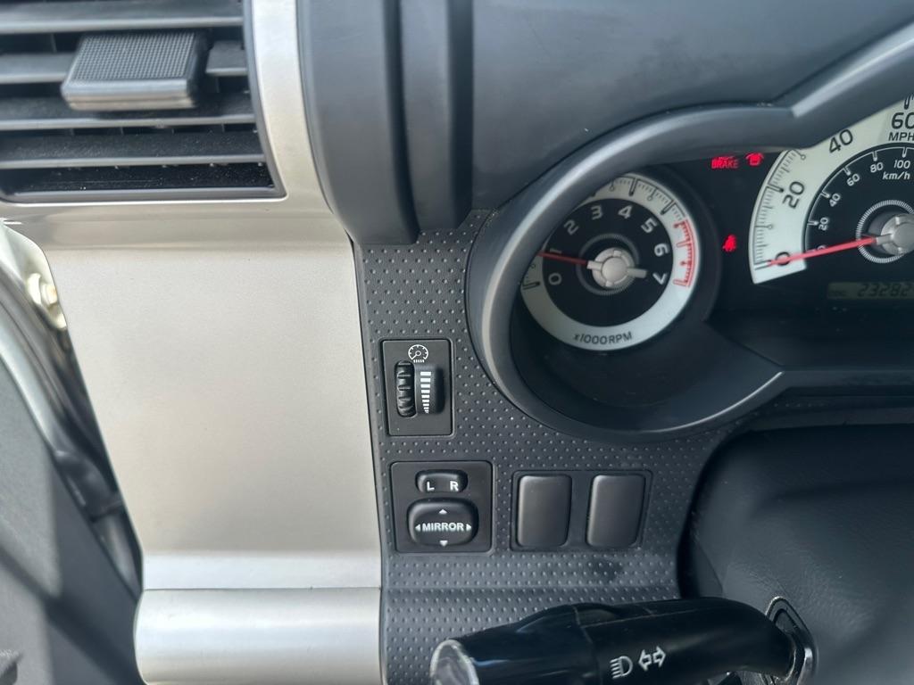 Toyota FJ Cruiser 2WD 4dr Auto (Natl) 2007