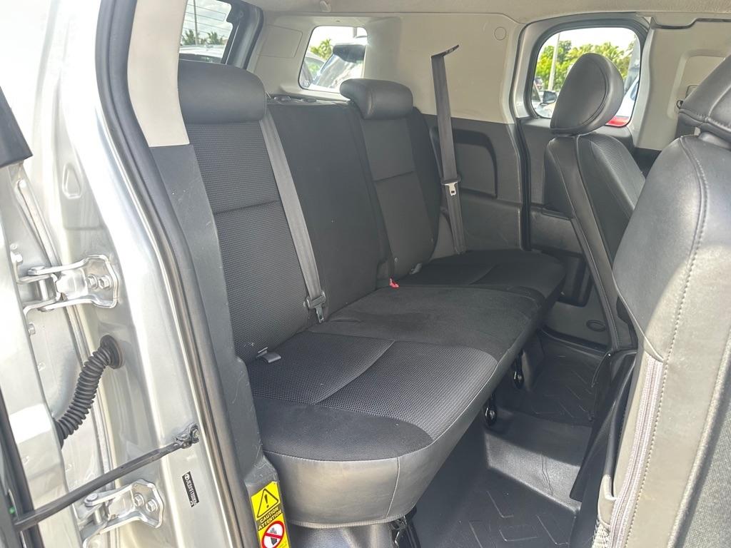 Toyota FJ Cruiser 2WD 4dr Auto (Natl) 2007