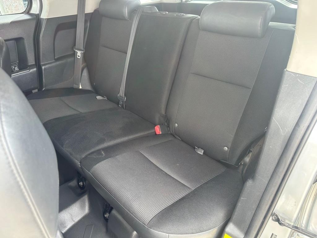 Toyota FJ Cruiser 2WD 4dr Auto (Natl) 2007