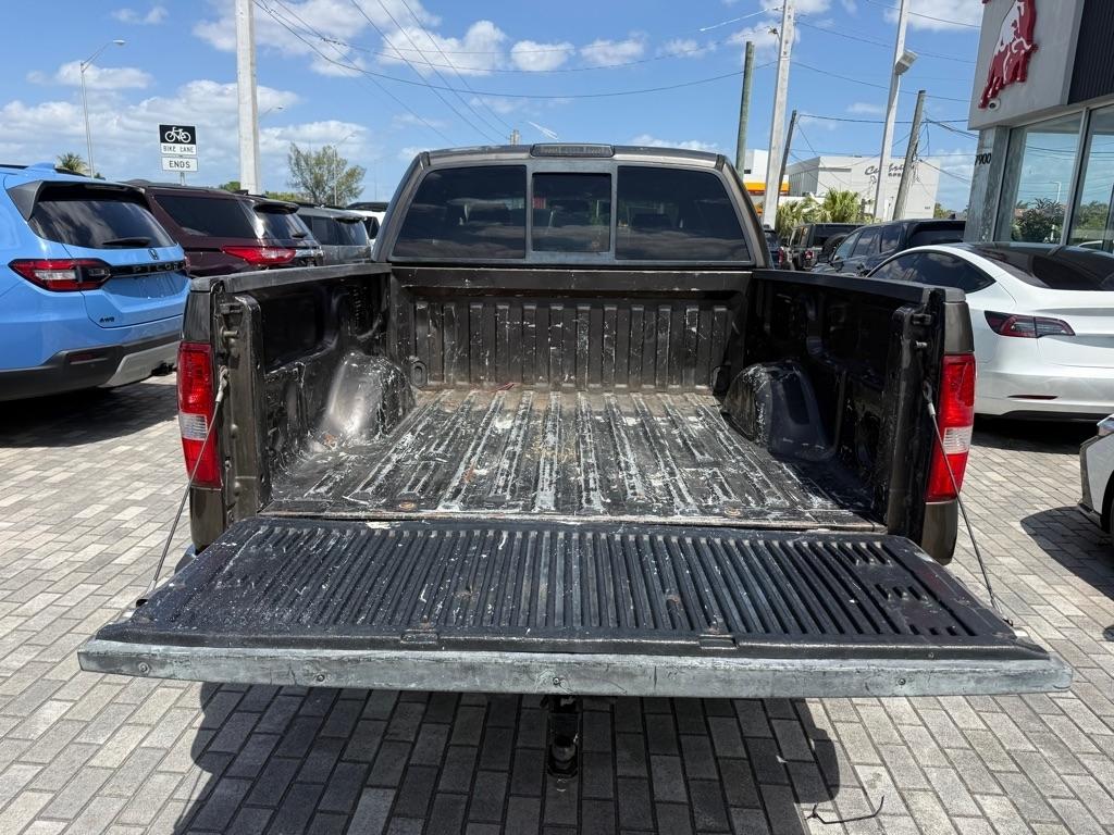 Ford F-150 Supercab 133" Lariat 2005