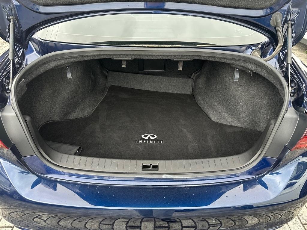 Infiniti Q50 LUXE RWD 2023