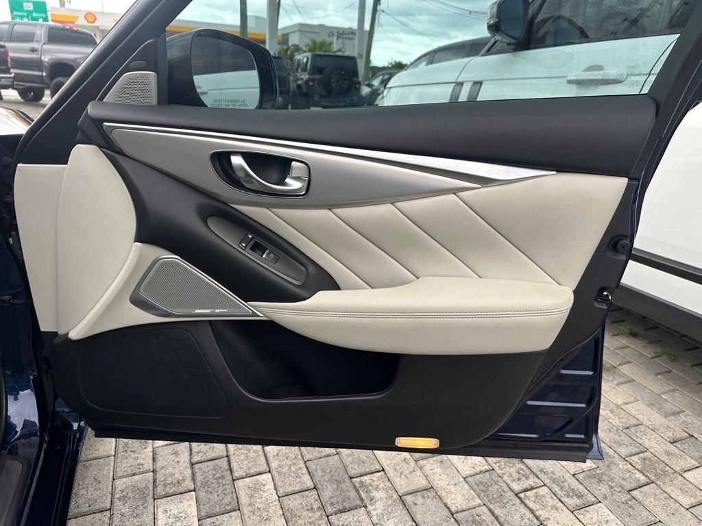 Infiniti Q50 LUXE RWD 2023