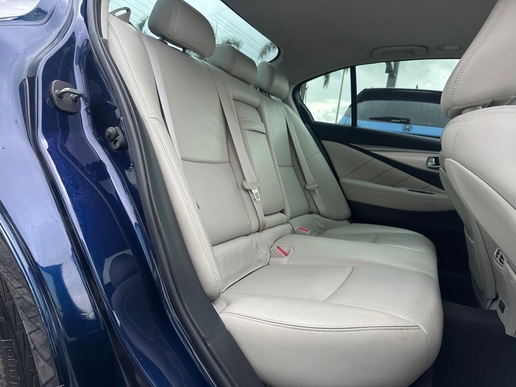 Infiniti Q50 LUXE RWD 2023