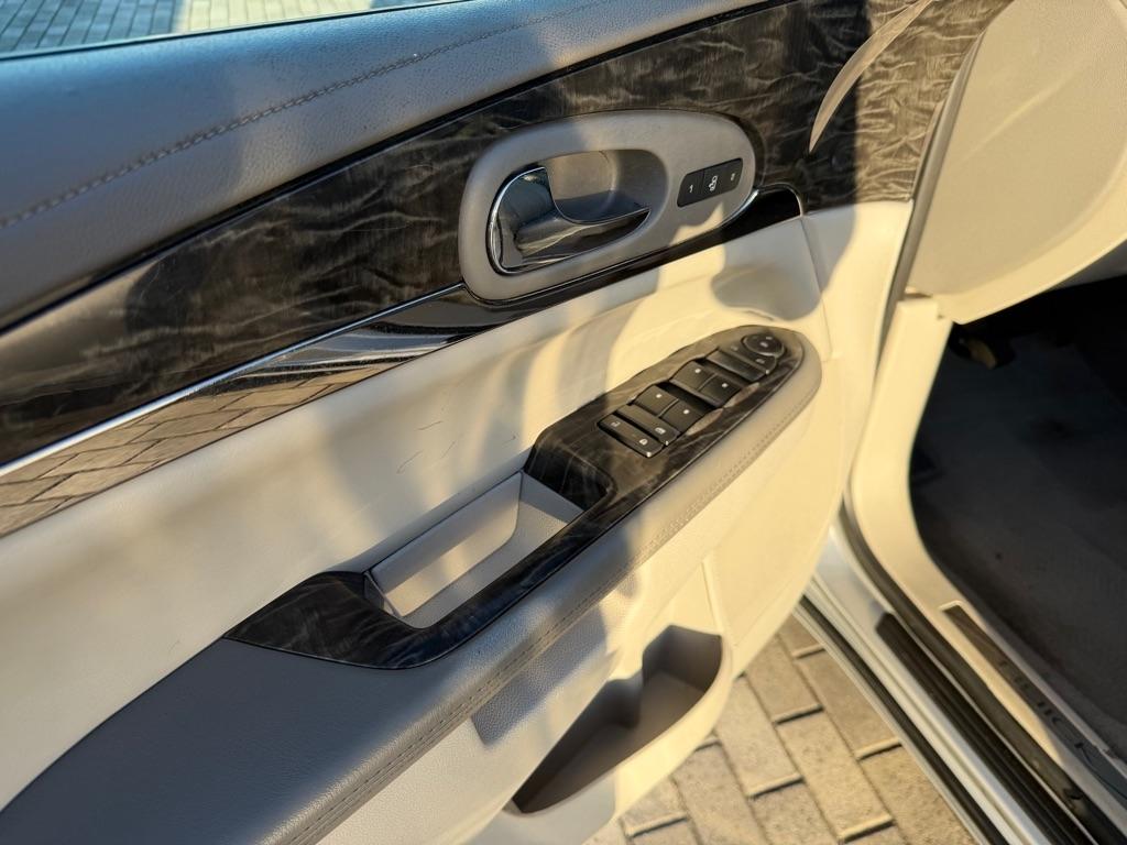 Buick Enclave FWD 4dr Leather 2014