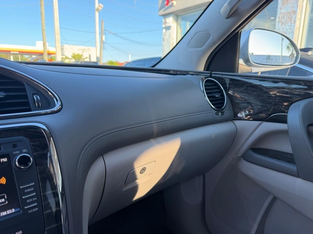 Buick Enclave FWD 4dr Leather 2014