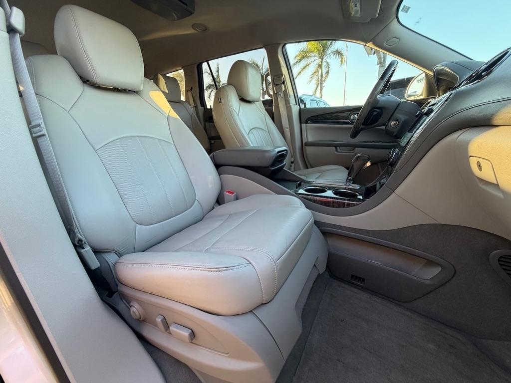 Buick Enclave FWD 4dr Leather 2014