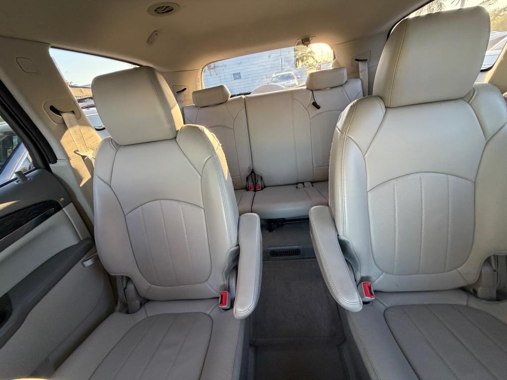 Buick Enclave FWD 4dr Leather 2014
