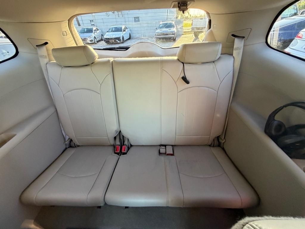 Buick Enclave FWD 4dr Leather 2014