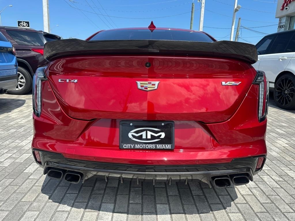Cadillac CT4-V 4dr Sdn Blackwing 2022