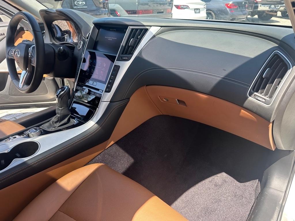Infiniti Q50 LUXE RWD 2024