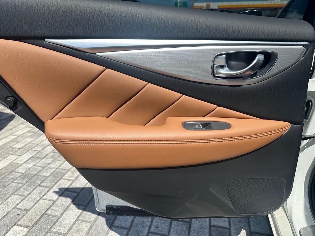 Infiniti Q50 LUXE RWD 2024