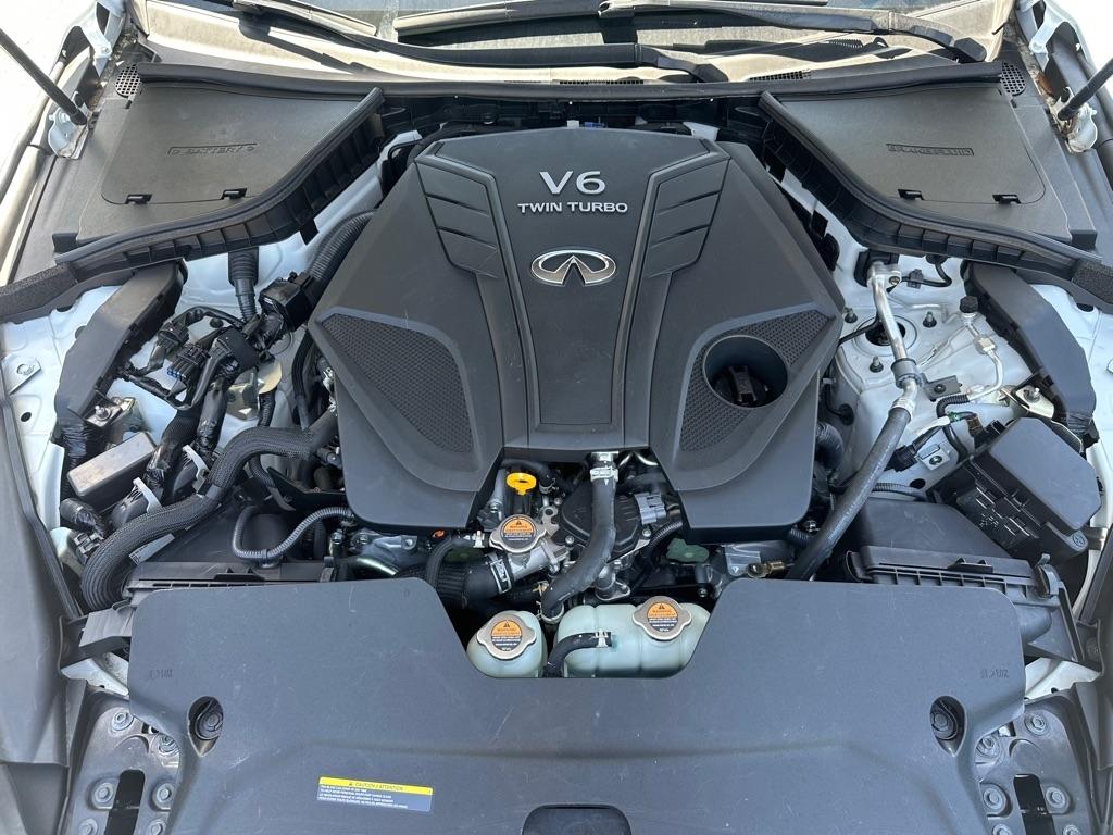 Infiniti Q50 LUXE RWD 2024