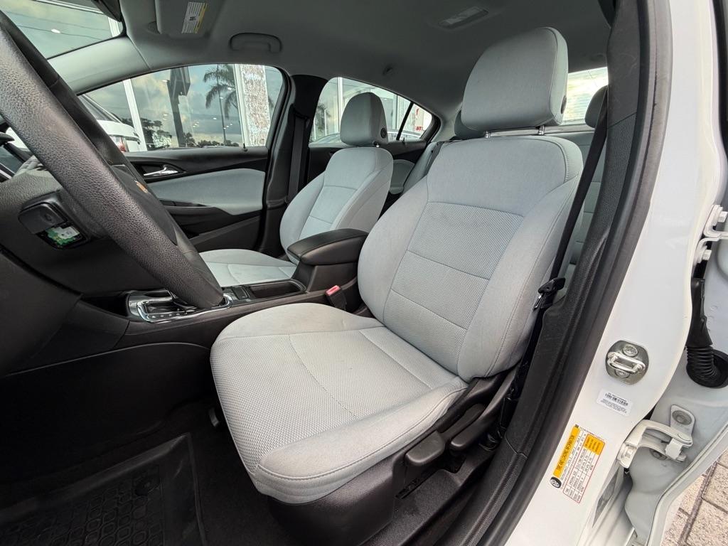 Chevrolet Cruze 4dr Sdn LS 2019
