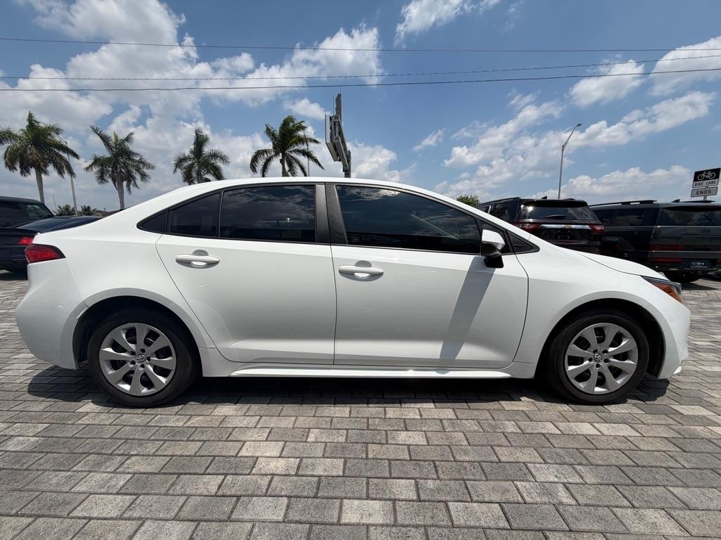 Toyota Corolla LE CVT (Natl) 2023