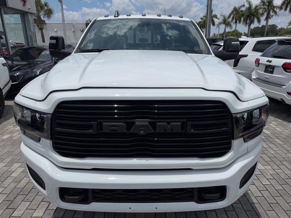 RAM 2500 Tradesman 4x4 Crew Cab 6'4" Box 2023