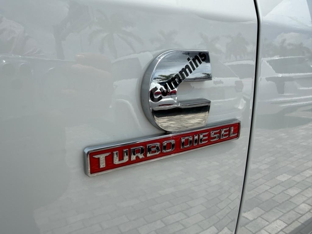 RAM 2500 Tradesman 4x4 Crew Cab 6'4" Box 2023