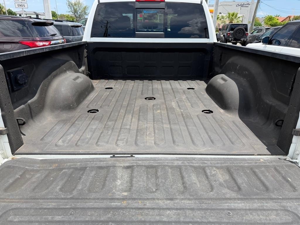 RAM 2500 Tradesman 4x4 Crew Cab 6'4" Box 2023