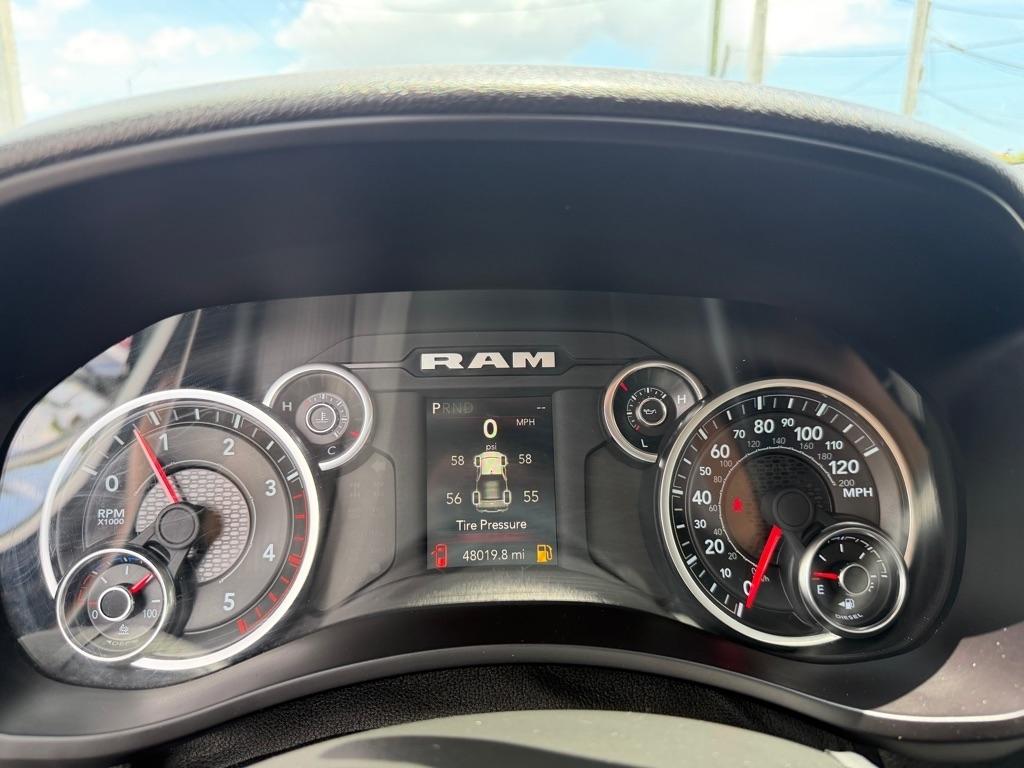RAM 2500 Tradesman 4x4 Crew Cab 6'4" Box 2023