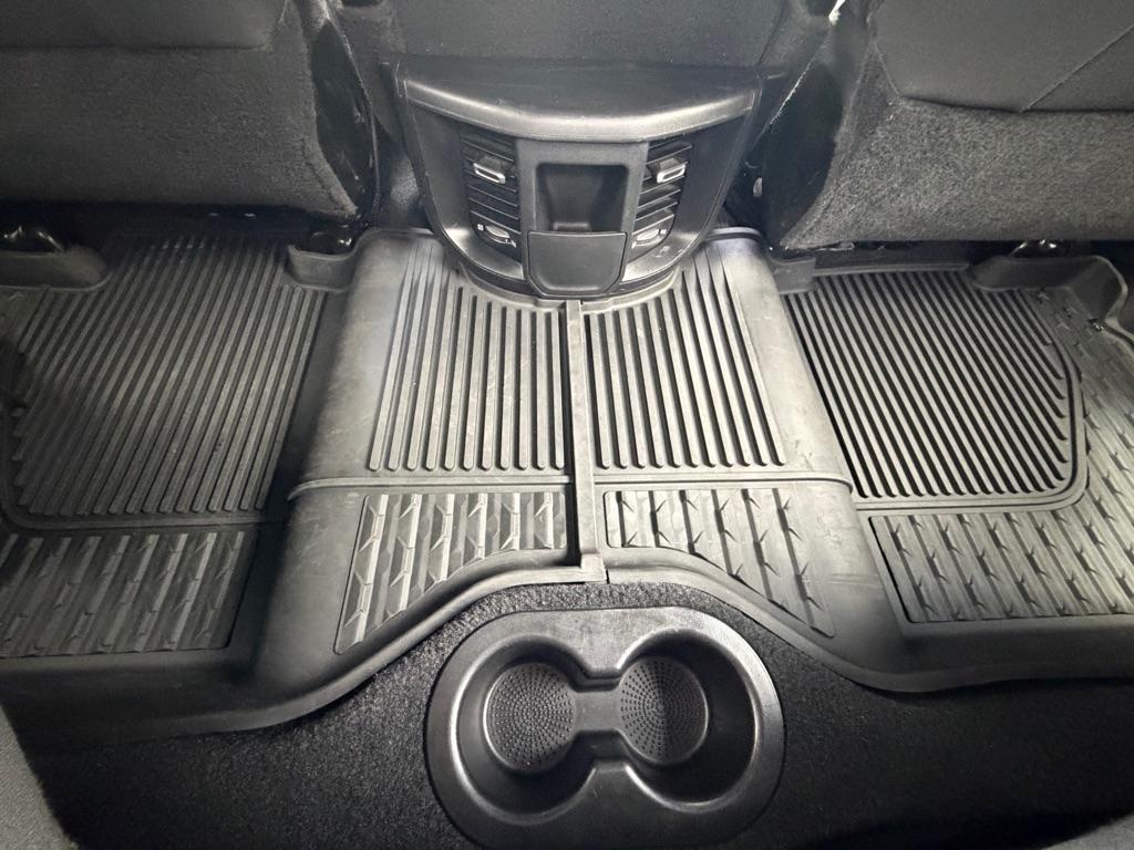 RAM 2500 Tradesman 4x4 Crew Cab 6'4" Box 2023