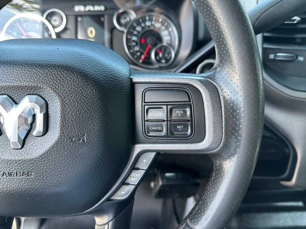 RAM 3500 Tradesman 4x4 Crew Cab 8' Box 2022