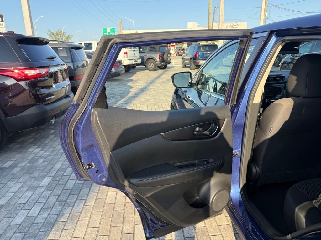 Nissan Rogue Sport AWD S 2022