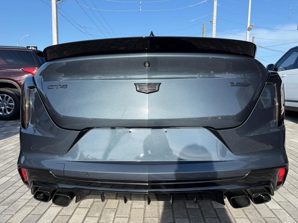 Cadillac CT4-V 4dr Sdn Blackwing 2022
