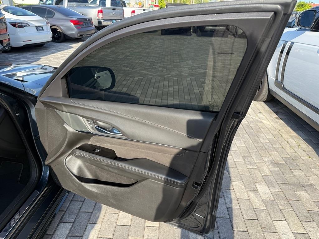 Cadillac CT4-V 4dr Sdn Blackwing 2022