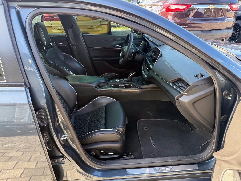 Cadillac CT4-V 4dr Sdn Blackwing 2022