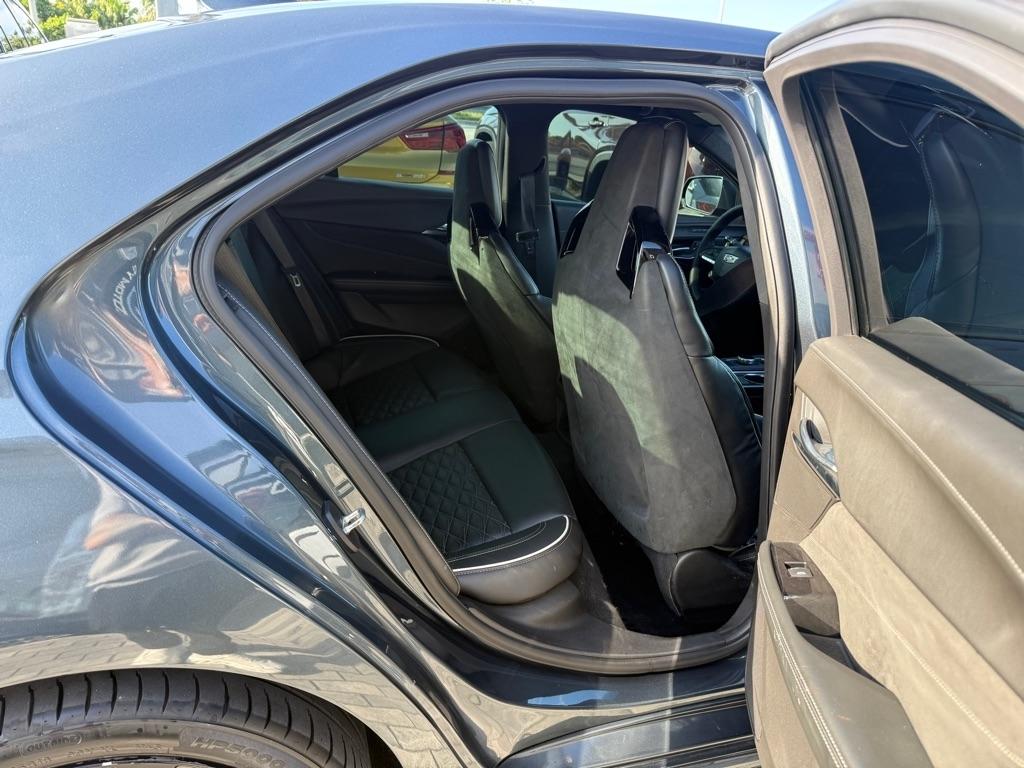 Cadillac CT4-V 4dr Sdn Blackwing 2022
