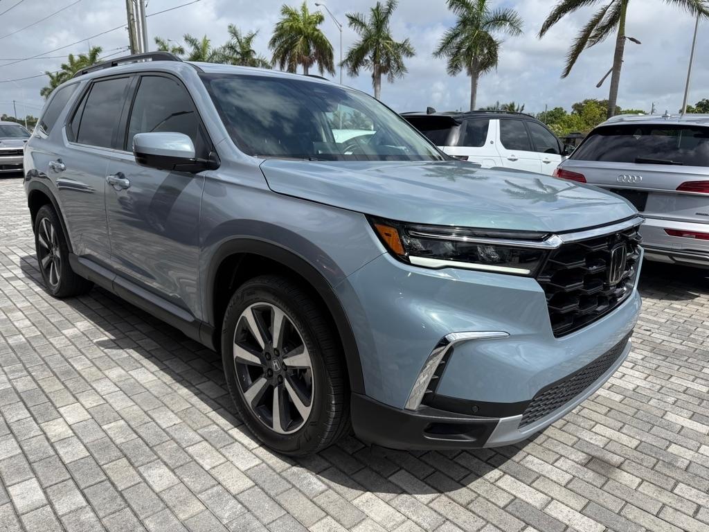 2024 Honda Pilot Elite AWD's photo