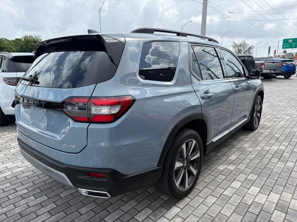 Honda Pilot Elite AWD 2024