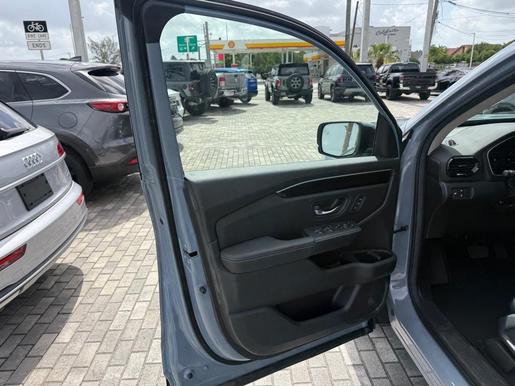 Honda Pilot Elite AWD 2024