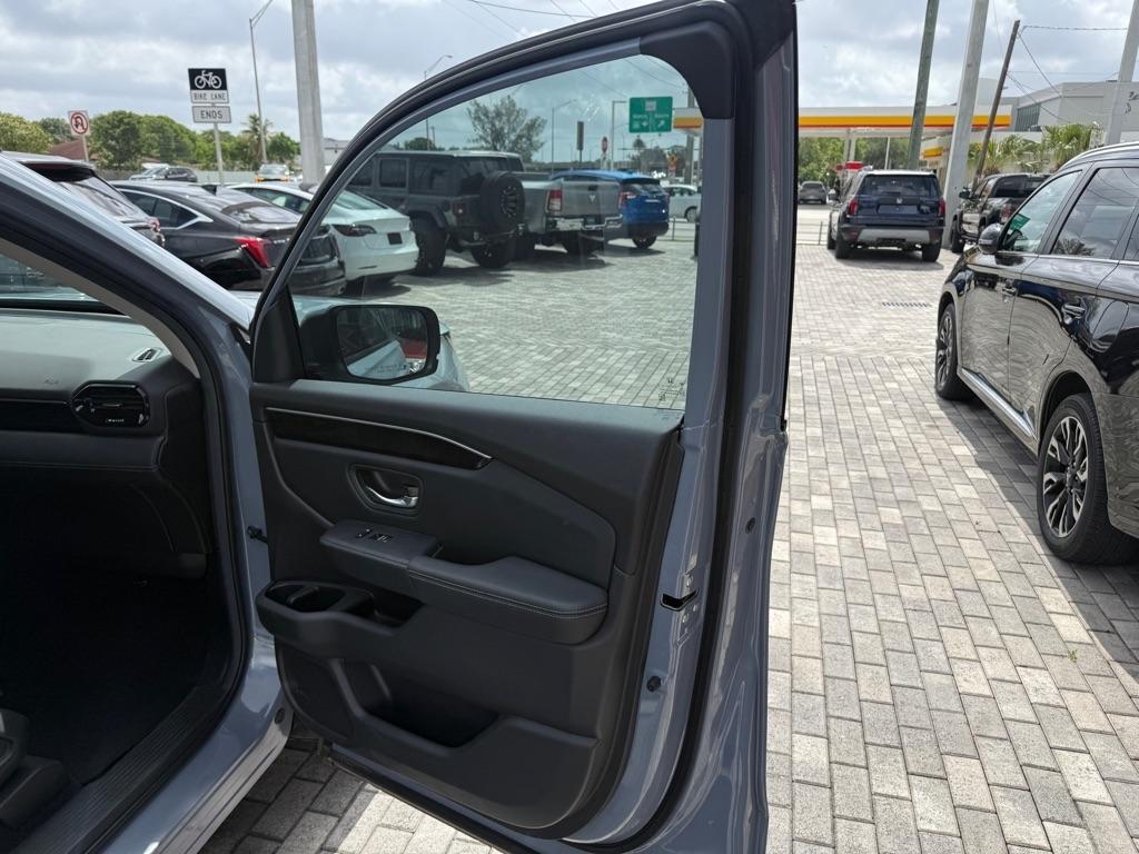 Honda Pilot Elite AWD 2024