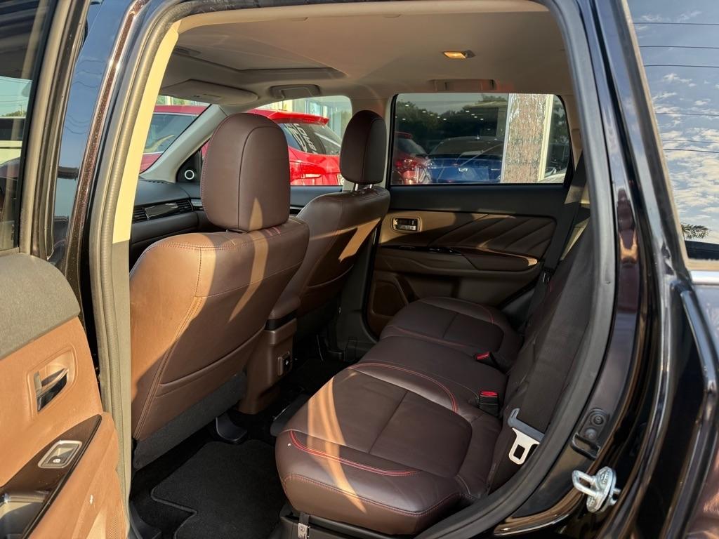 Mitsubishi Outlander PHEV SEL S-AWC 2018