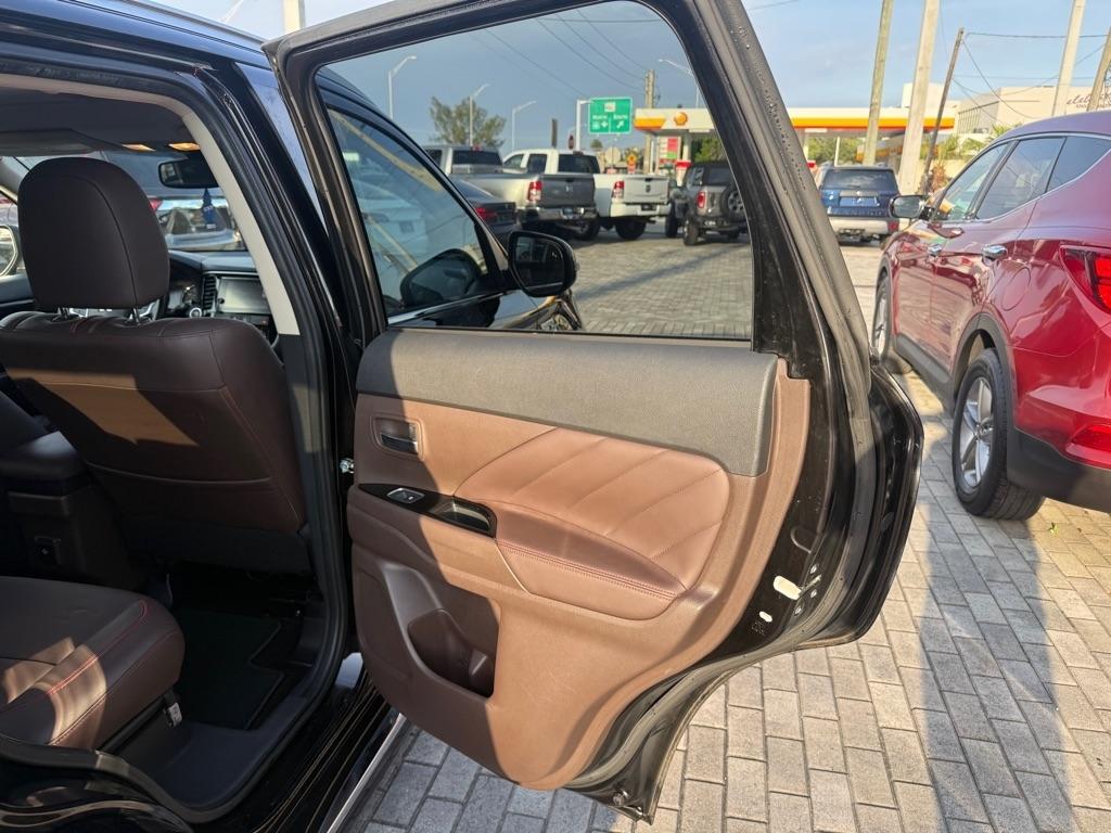 Mitsubishi Outlander PHEV SEL S-AWC 2018
