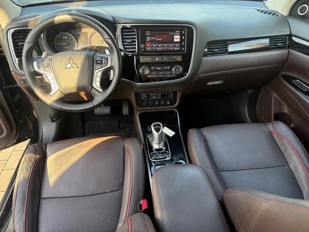 Mitsubishi Outlander PHEV SEL S-AWC 2018