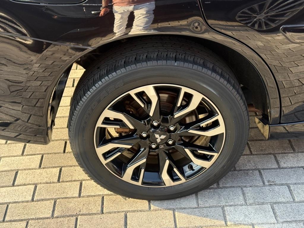 Mitsubishi Outlander PHEV SEL S-AWC 2018