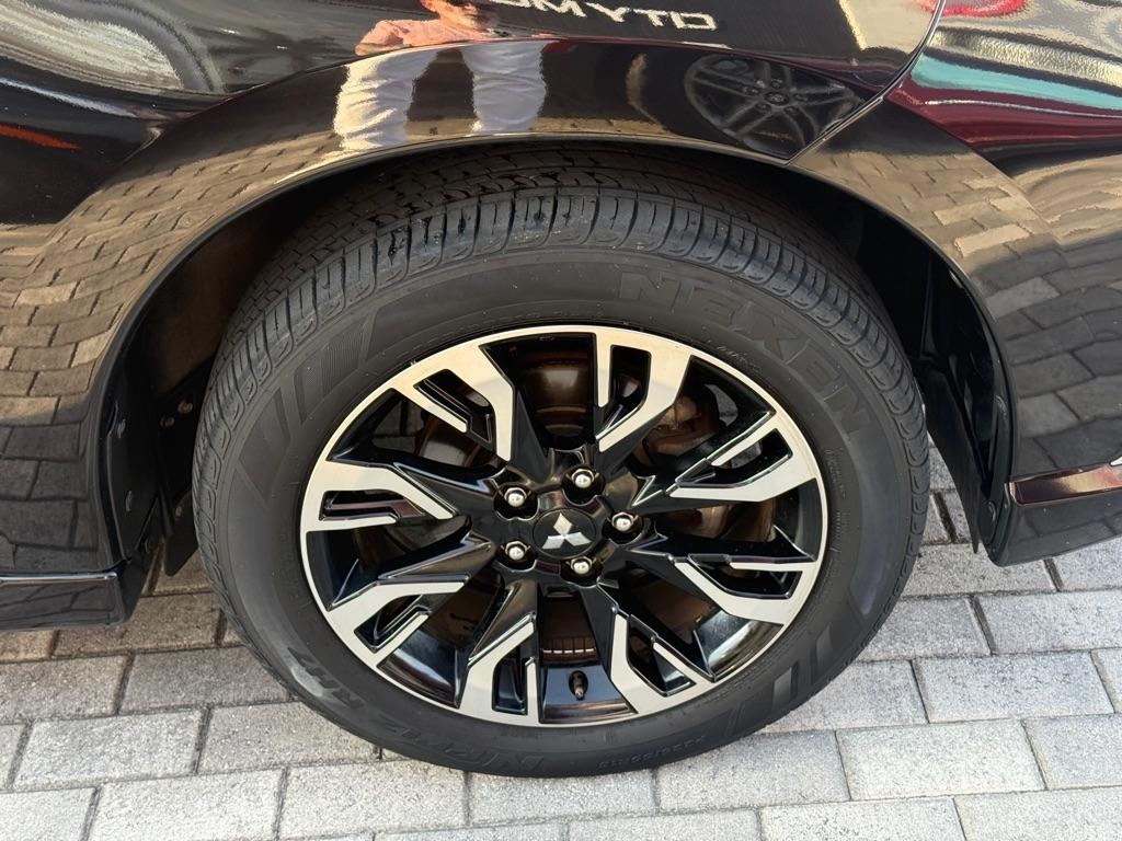 Mitsubishi Outlander PHEV SEL S-AWC 2018