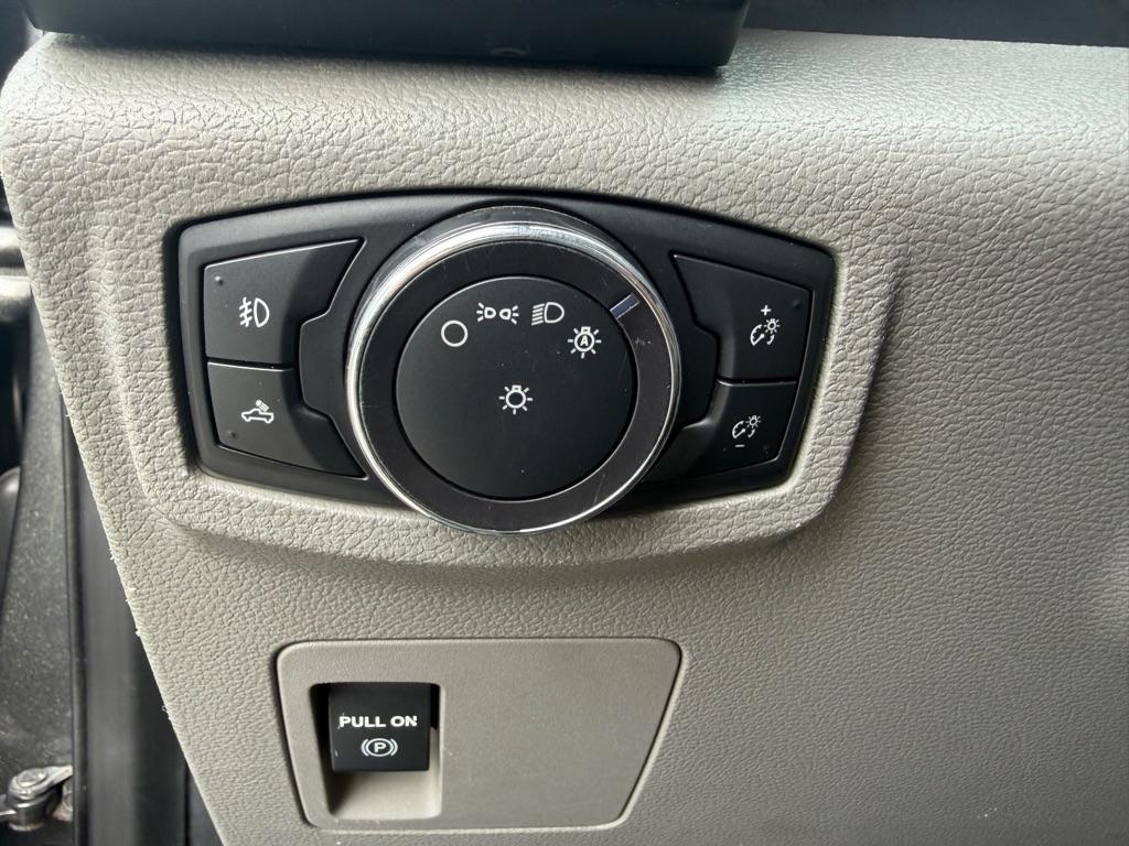 Ford F-150 XL 4WD SuperCab 6.5' Box 2019