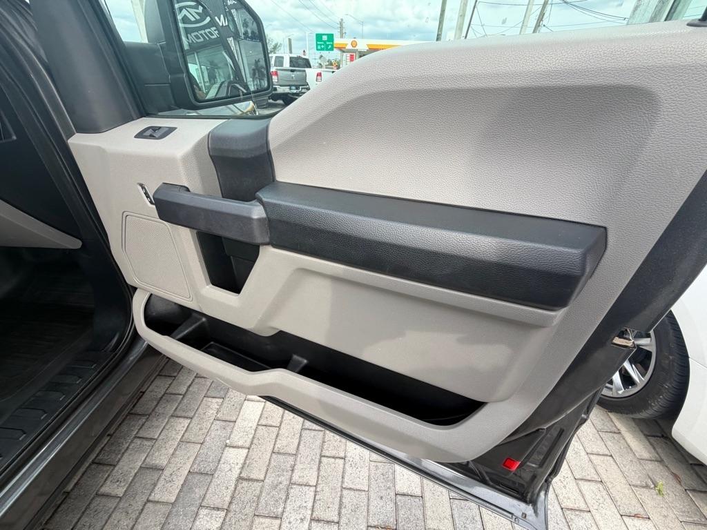 Ford F-150 XL 4WD SuperCab 6.5' Box 2019