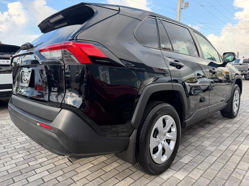 Toyota RAV4 LE AWD (Natl) 2025