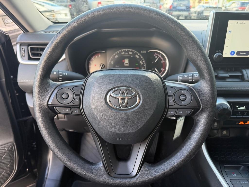Toyota RAV4 LE AWD (Natl) 2025