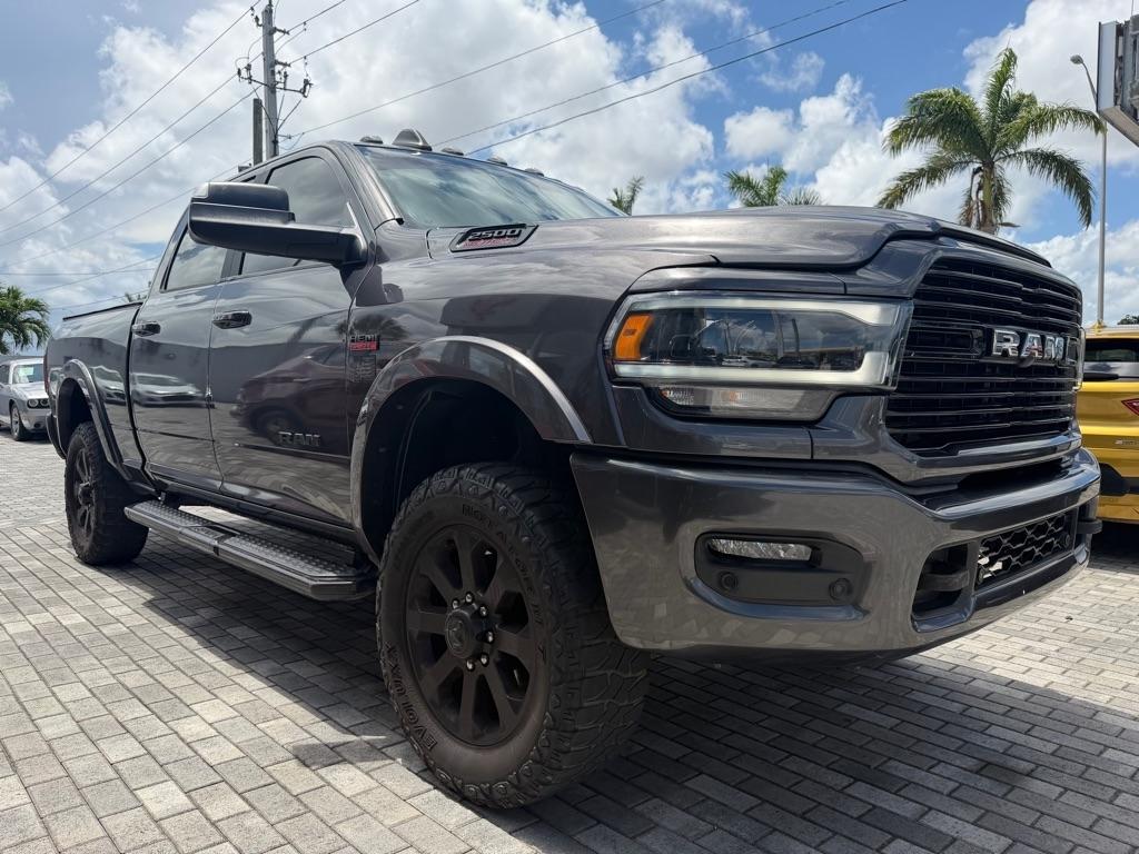 RAM 2500 Laramie 4x4 Crew Cab 6'4" Box 2022