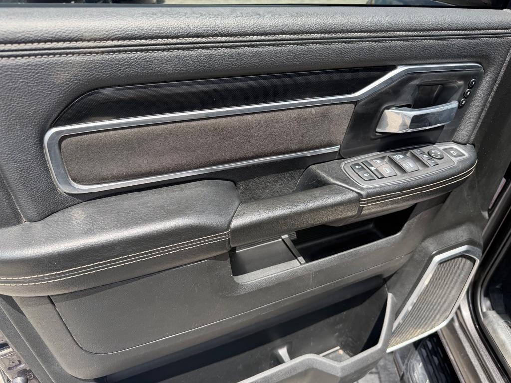 RAM 2500 Laramie 4x4 Crew Cab 6'4" Box 2022